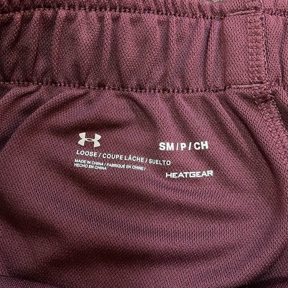 UA shorts - Picture 3 of 4